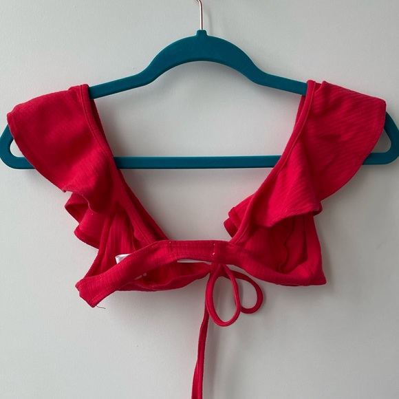 Lovers and Friends red ruffle wrap top - Picture 3 of 7